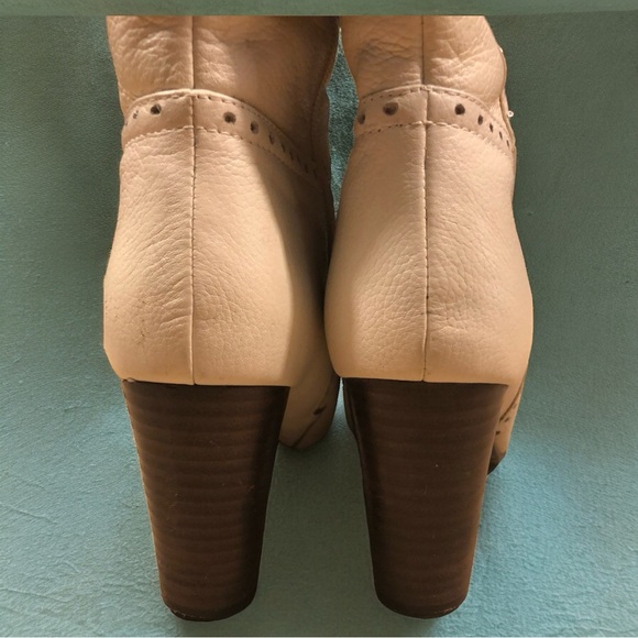 RiaRosa White Leather Heeled Boots – Size 38 (US 8) - Picture 3 of 12